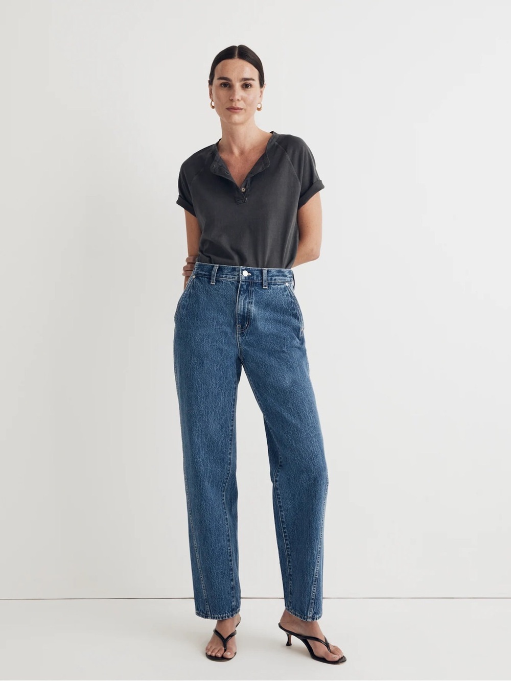 Madewell Baggy Straight Jean in Ensenada Wash Rigid Denim Fitted Slouchy Blue